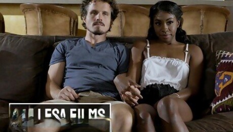 Pure Robby Echo and Amari Anne - pornstar movie - Bellesa Films